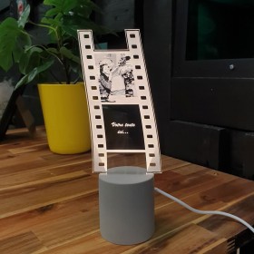 Lampă foto personalizată PELLICULAR cu bază de beton LED